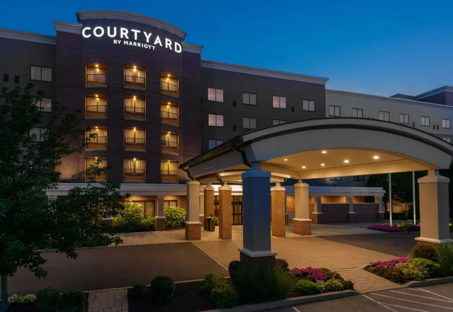 Exterior of Courtyard Buffalo Airport